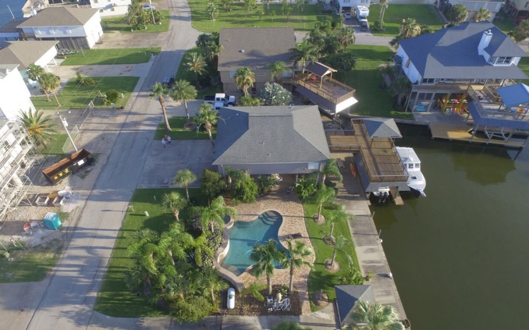 Corner Home – Tiki Island, Galveston